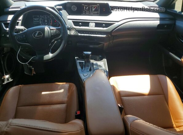 JTHY3JBH8K2015547 2019 LEXUS UX Silver Dashboard view