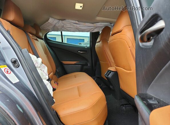 JTHY3JBH8K2017671 2019 LEXUS UX Серый Вид задней части салона