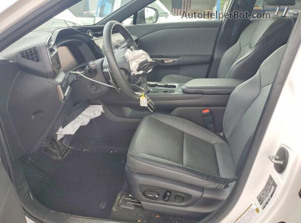 JTJAAAAB3PA005962 2023 LEXUS RZ White წინა სალონის ხედი