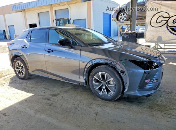 JTJAAAAB8PA014110 2023 LEXUS RZ Gray Delantero derecho