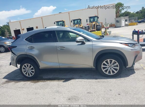 JTJAARDZ8L5015977 2020 LEXUS NX 300 Gray Widok wnętrza z tyłu