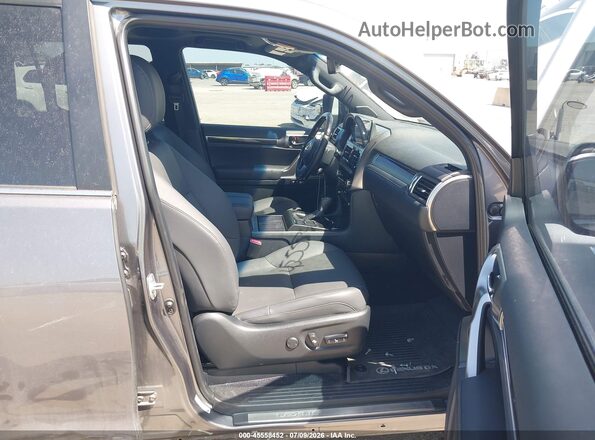 JTJAM7BX5N5316870 2022 LEXUS GX 460 Gray Front interior view