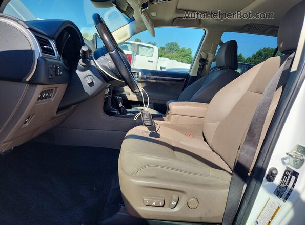 JTJAM7BX7N5307815 2022 LEXUS GX White Вид салону спереду