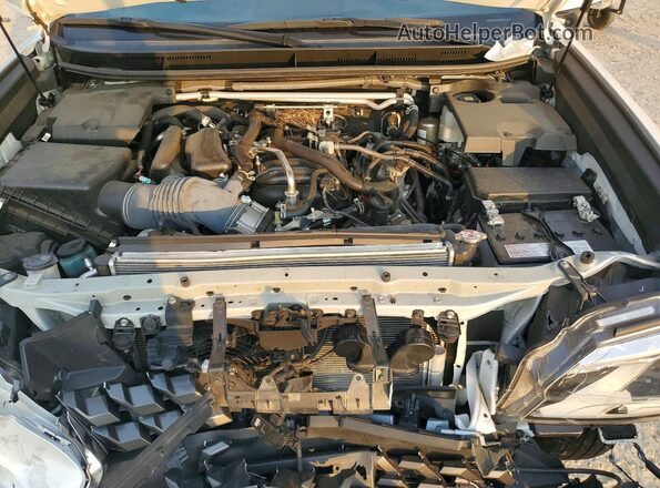 JTJAM7BX8P5362308 2023 LEXUS GX White Vista del compartimento del motor