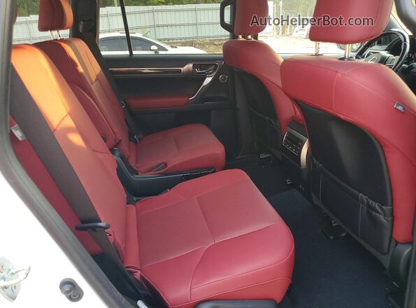 JTJAM7BX8P5362308 2023 LEXUS GX White Vista interior trasera