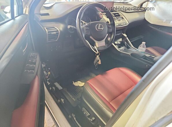 JTJBARBZ3J2166246 2018 LEXUS NX Белый Вид панели приборов