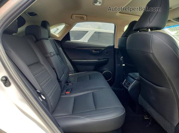 JTJBARBZ8J2165674 2018 LEXUS NX White Widok wnętrza z tyłu