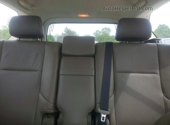 JTJBM7FX0G5128355 2016 LEXUS GX Silver Rear seats view