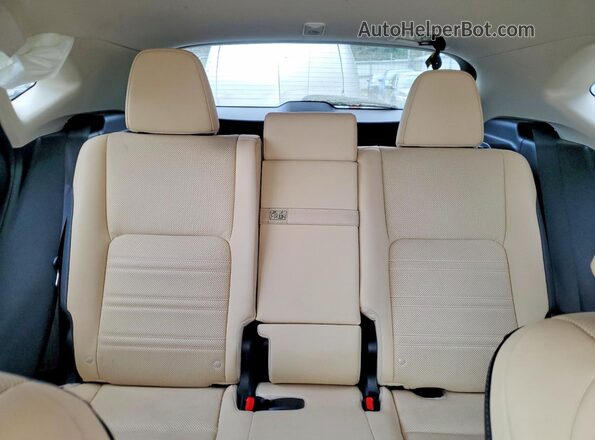 JTJDARBZ5M5029773 2021 LEXUS NX White Widok tylnych siedzeń