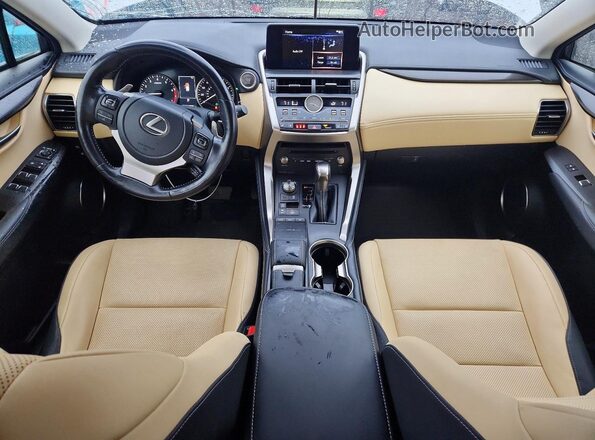 JTJDARDZ6M5031920 2021 LEXUS NX White Vista del salpicadero