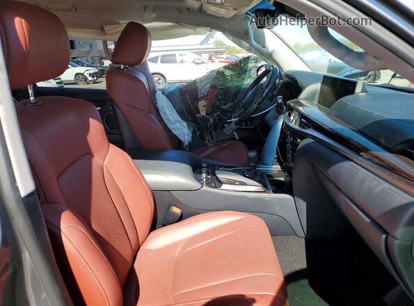 JTJDY7AX0L4333047 2020 LEXUS LX Gray Front interior view
