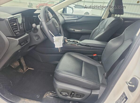JTJGGCEZ2P5005584 2023 LEXUS NX White Front interior view