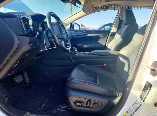 JTJGKCEZ3R5016529 2024 LEXUS NX White Вид салону спереду