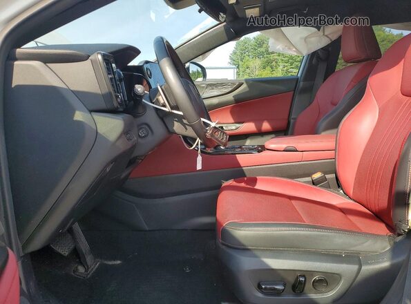 JTJGKCEZ5R5022185 2024 LEXUS NX Белый Вид салона спереди