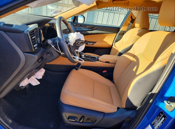 JTJGKCEZ5S2058739 2025 LEXUS NX Blue Vista interior delantera