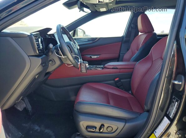 JTJGKCEZ8R5013397 2024 LEXUS NX Черный Вид салона спереди