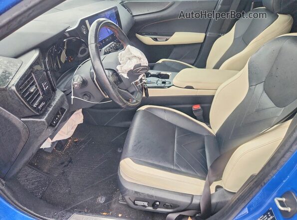 JTJHKCFZ4P2015214 2023 LEXUS NX Blue წინა სალონის ხედი