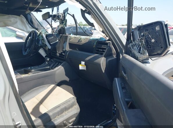 JTJTBCDX2R5021140 2024 LEXUS GX 550 Серый Вид салона спереди