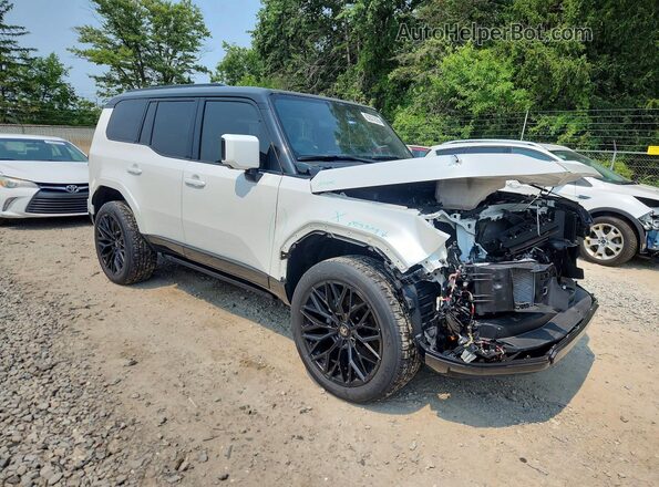 JTJVBCDX2R5023138 2024 LEXUS GX Белый Передняя правая четверть