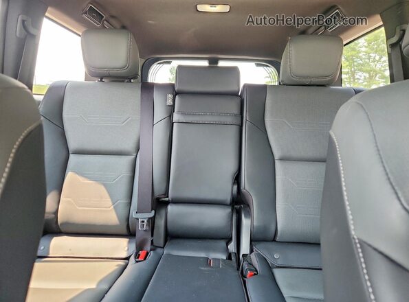 JTJVBCDX2R5023138 2024 LEXUS GX Белый Вид задних сидений
