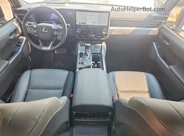 JTJVBCDX2R5023138 2024 LEXUS GX Белый Вид панели приборов