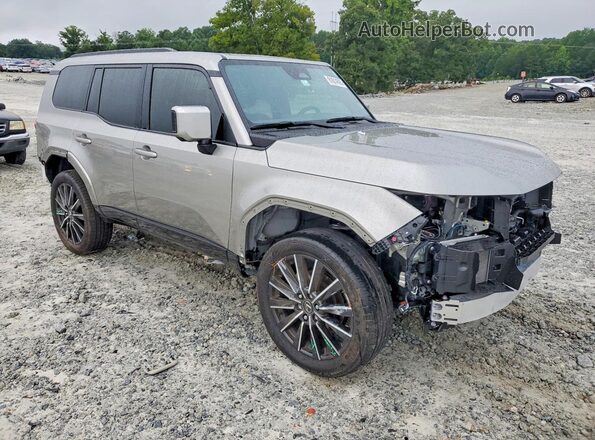 JTJVBCDX9R5021550 2024 LEXUS GX Silver Przód prawy