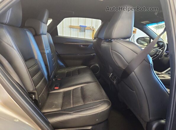 JTJYARBZXJ2098733 2018 LEXUS NX Silver Widok tylnych siedzeń