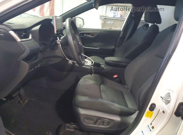 JTM16RFV5ND529390 2022 TOYOTA RAV4 Белый Вид салона спереди