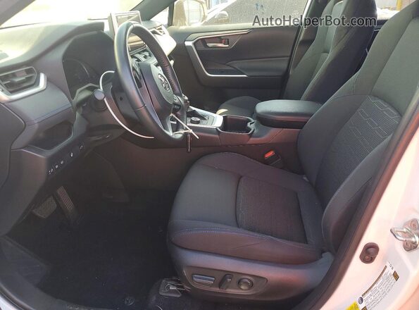 JTM16RFV6PD102044 2023 TOYOTA RAV4 White Front interior view