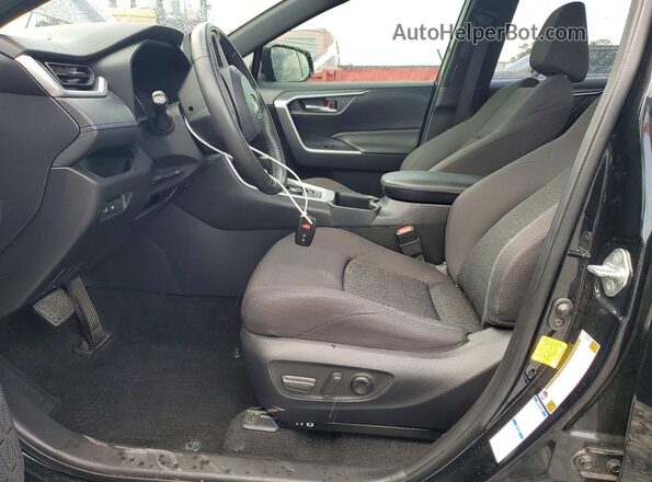 JTM16RFV8ND069240 2022 TOYOTA RAV4 Черный Вид салона спереди