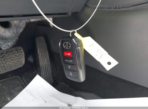 JTM6CRAV6TD000419 2026 TOYOTA RAV4 Синий Вид панели приборов