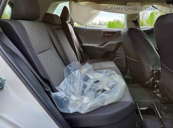 JTM6CRAVXTD305213 2026 TOYOTA RAV4 White უკანა სალონის ხედი