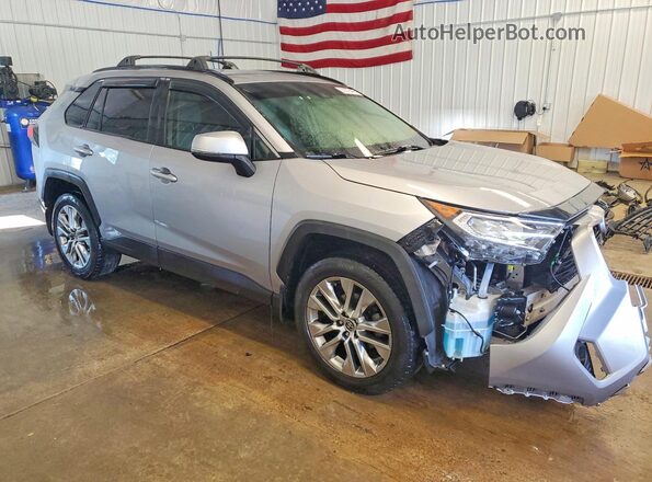 JTMA1RFV0LD047759 2020 TOYOTA RAV4 Серебряный Передняя правая четверть