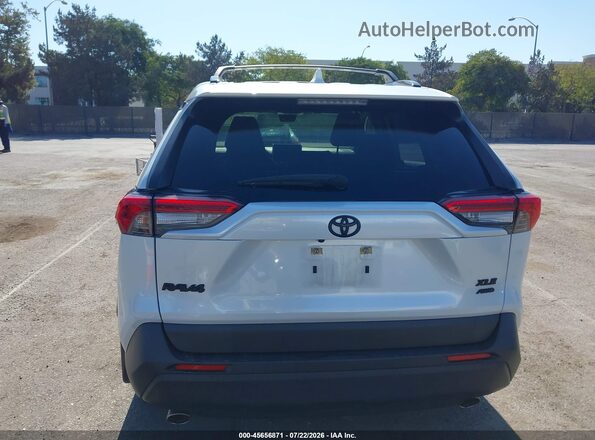 JTMA1RFV3PJ040747 2023 TOYOTA RAV4 White 