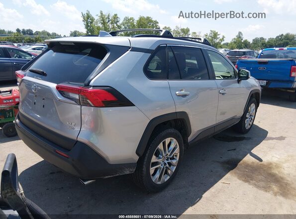 JTMA1RFV9KD024057 2019 TOYOTA RAV4 Silver Հետևի աջ