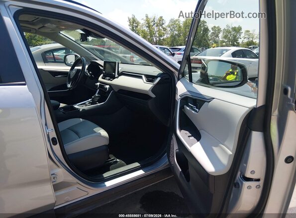 JTMA1RFV9KD024057 2019 TOYOTA RAV4 Silver Սալոնի դիմացի տեսք