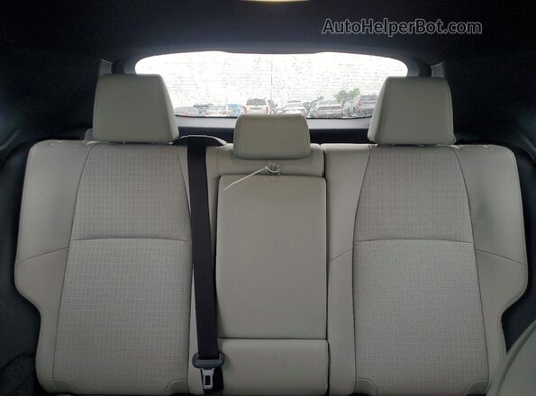 JTMAAAAA1RA045695 2024 TOYOTA BZ4X Silver Vista de los asientos traseros