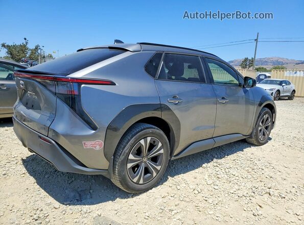JTMAAAAA4PA010906 2023 TOYOTA BZ4X Серебряный Задняя правая четверть