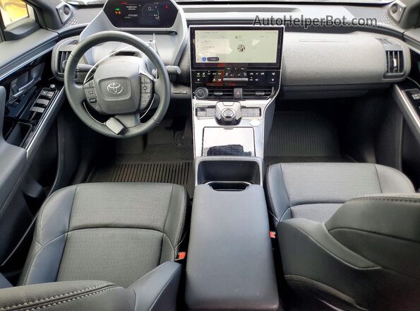 JTMAAAAA5RA052584 2024 TOYOTA BZ4X Серебряный Вид панели приборов