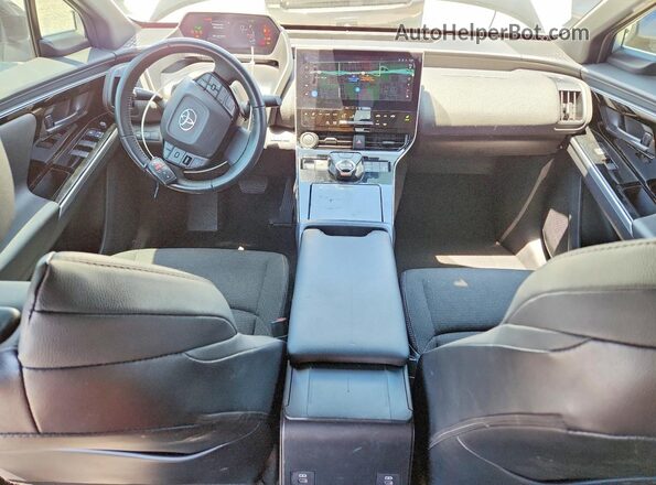 JTMAAAAA6RA043215 2024 TOYOTA BZ4X Silver Вид панелі приладів