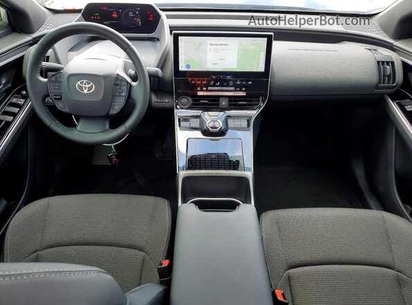 JTMAAAAA6RA051315 2024 TOYOTA BZ4X Серебряный Вид панели приборов