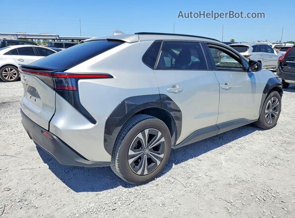JTMAAAAA7RA041201 2024 TOYOTA BZ4X Серебряный Задняя правая четверть