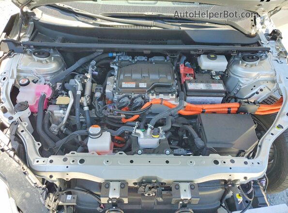 JTMAAAAA7RA041201 2024 TOYOTA BZ4X Серебряный Вид подкапотного пространства