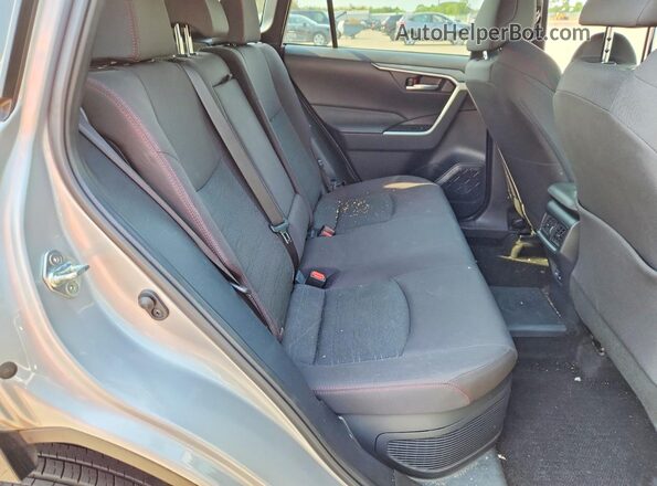 JTMAB3FV0PD124257 2023 TOYOTA RAV4 Silver Vista interior trasera