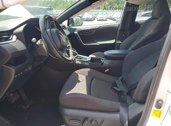 JTMAB3FV2MD063036 2021 TOYOTA RAV4 White Սալոնի դիմացի տեսք