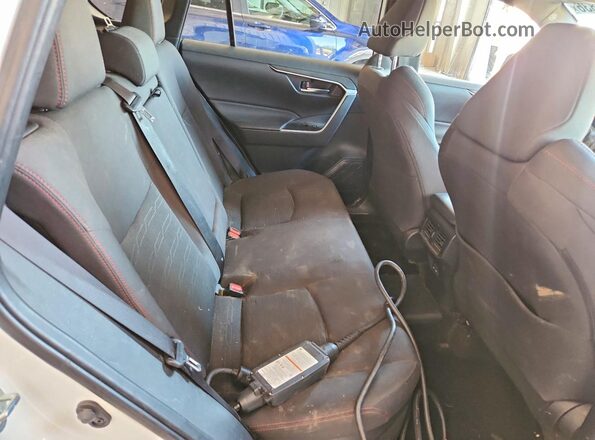 JTMAB3FV2ND105044 2022 TOYOTA RAV4 Белый Вид задних сидений