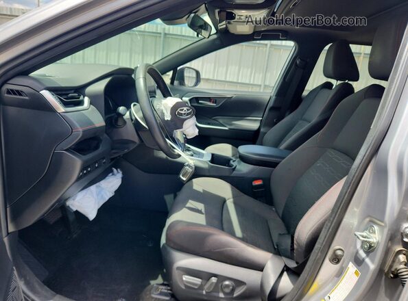 JTMAB3FV2PD132389 2023 TOYOTA RAV4 Silver Սալոնի դիմացի տեսք