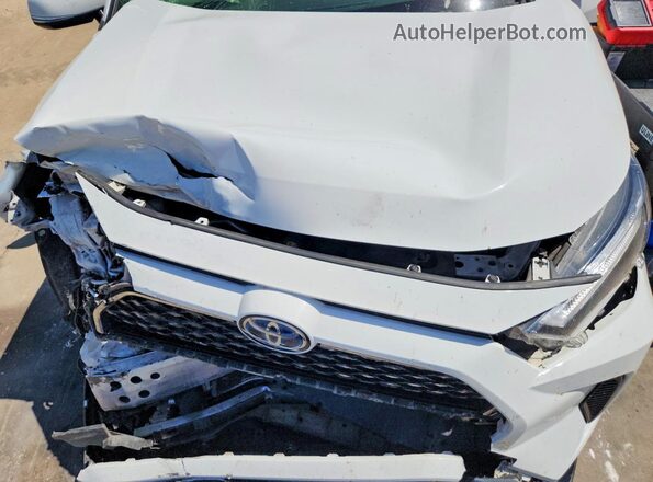 JTMAB3FV7ND091724 2022 TOYOTA RAV4 Белый Вид задней части салона