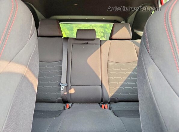 JTMAB3FV8MD048492 2021 TOYOTA RAV4 Red Вид задніх сидінь