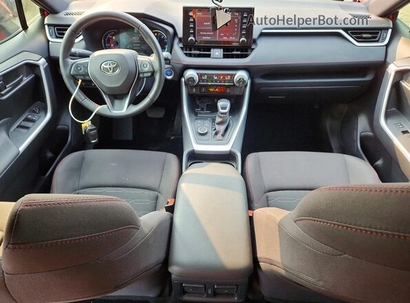 JTMAB3FV8MD048492 2021 TOYOTA RAV4 Red Вид панелі приладів